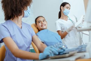 ir ao dentista regularmente